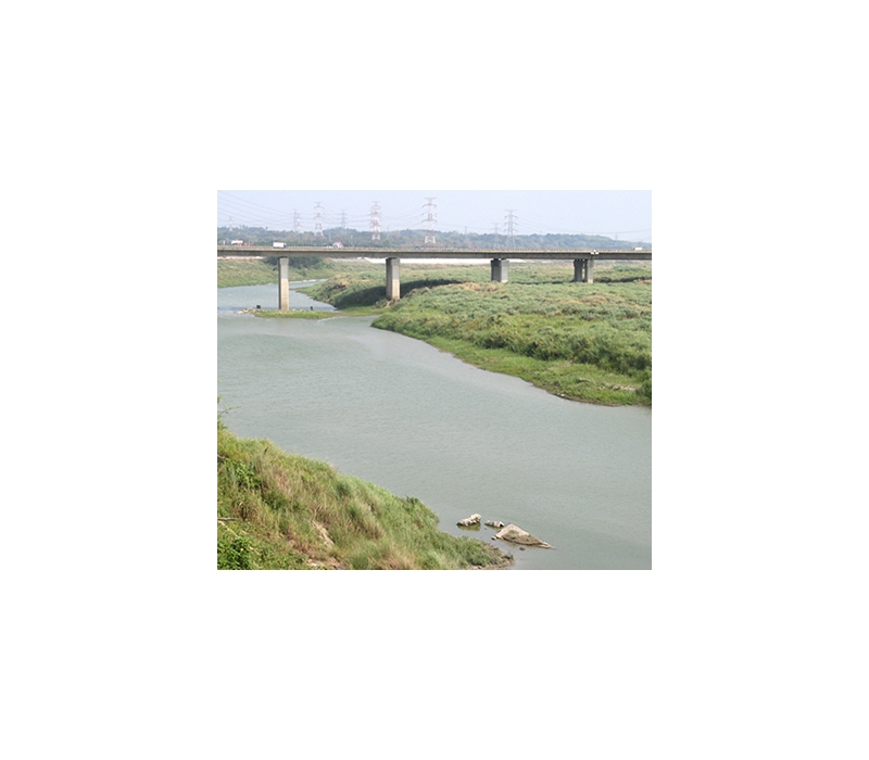 Medidor de caudal multiponto para rios amplos