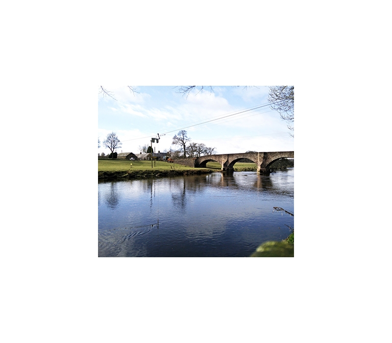 Sistema de medição de radar, portátil, para rios e canais abertos Sistema de medição de radar, portátil, para rios e canais abertos