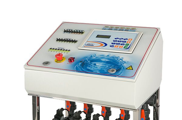 FERTI 8000 - Programador de regas para culturas hidropónicas com controlo de fertirrigação mediante os parâmetros de pH e condutividade elétrica