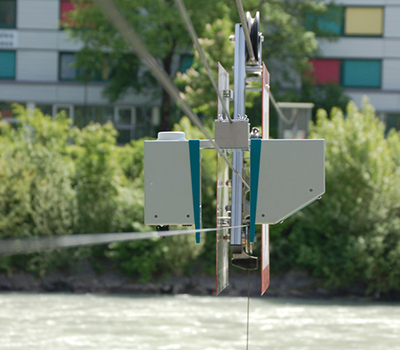 Sistema de medição de radar, portátil, para rios e canais abertos